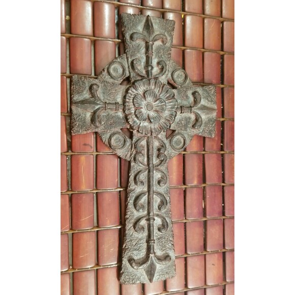 Vintage Cast Iron-Look Resin Cross with Flower & Fleur-de-lis Design 14"x8" - Picture 2 of 3